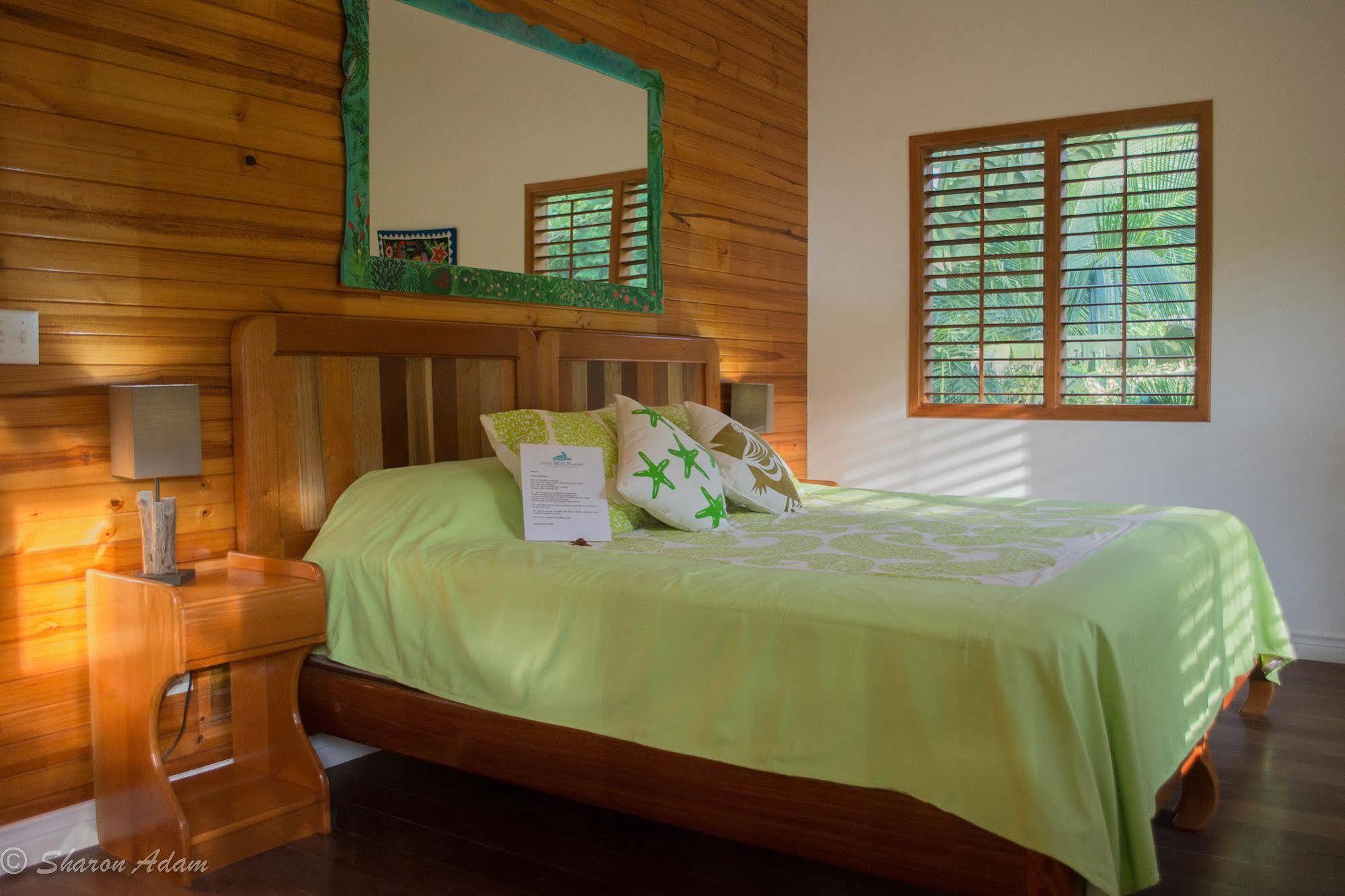 Turtle Beach House Bocas Town Exterior photo